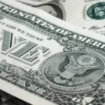 U.S. Dollar Fall Deepens as Global Tensions and Tariff Worries Rise